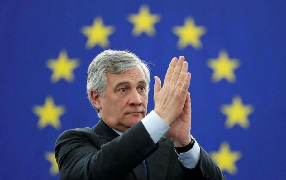 Tajani : « Nous avons suspendu le traité de Schengen pour bloquer l’arrivée des terroristes en Europe »