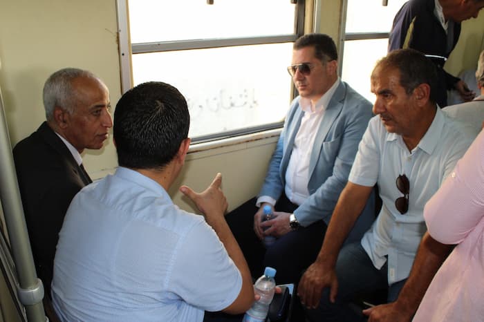 Pour faire Tunis Marine – la Marsa – Tunis, le ministère du Transport…prend le train et le bus
