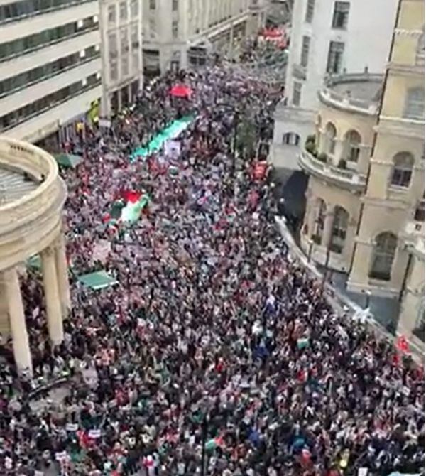 Londres : Des milliers de manifestants Pro-Palestiniens défient la surveillance policière