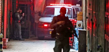 Déluge d’Al Aqsa : Un palestinien attaque à l’arme à feu des policiers à la vieille ville d’Al Qods