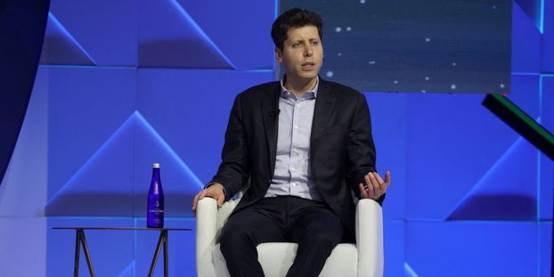 Pourquoi le PDG Sam Altman de OpenAI avait été licencié ?