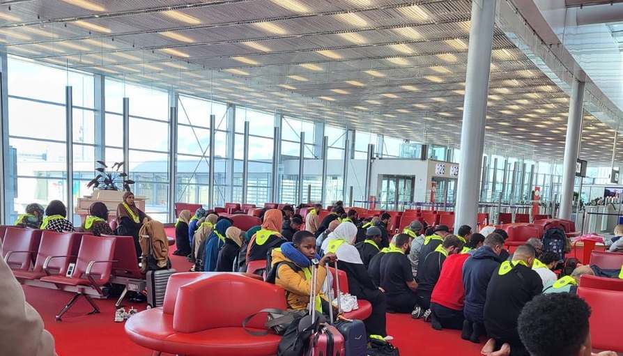 France : Polémique autour d’une séance de prière à l’aéroport de Roissy-Charles de Gaulle