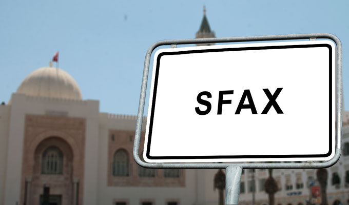 Sfax: L’incendie ayant ravagé un entrepôt de stockage de produits chimiques a été maîtrisé