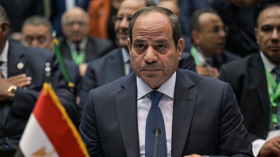 L’Egypte assume son cynisme absolu dans l’enfer de Gaza : al-Sissi sauve les étrangers et binationaux, pour le reste…