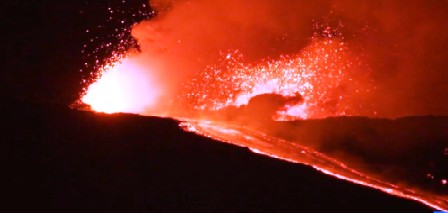 Italie : VIDEO: Éruption spectaculaire de l’Etna
