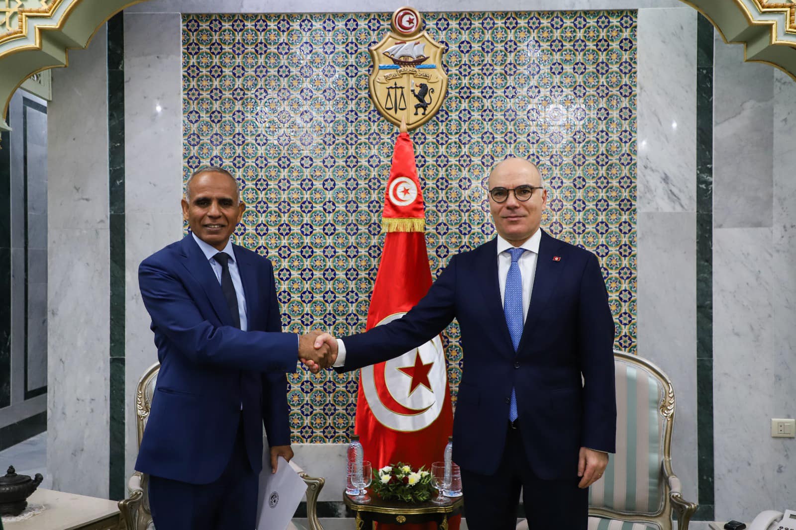Nabil Ammar reçoit les lettres de créance de l’ambassadeur de la République de Mauritanie à Tunis