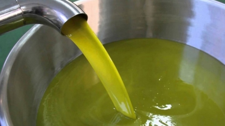 Exportation de l’huile d’olive…les intérêts de la Tunisie noyés !