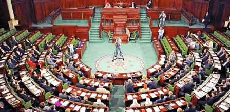 Tunisie – Les députés appellent à une révision du système LMD