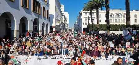Des milliers de marocains manifestent pour exiger la rupture des relations avec l’entité sioniste