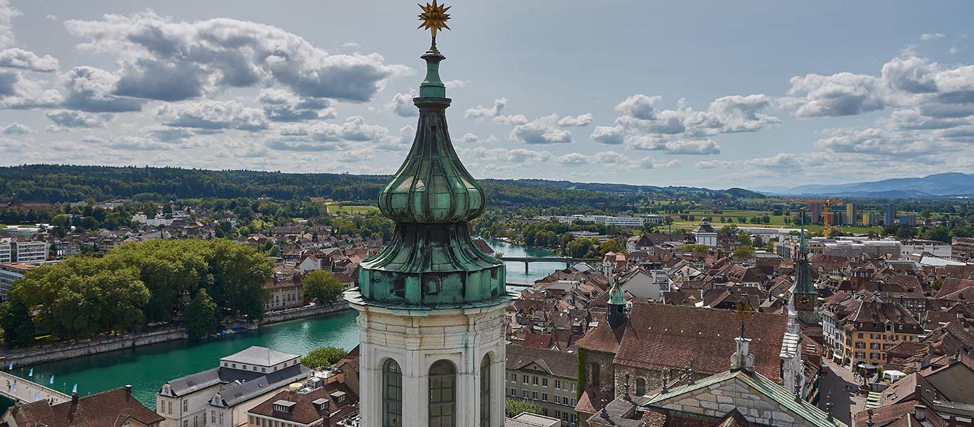 Suisse : Vivre de l’aide sociale coûte cher aux étrangers, cette dame de 59 ans est expulsée après 40 ans de résidence