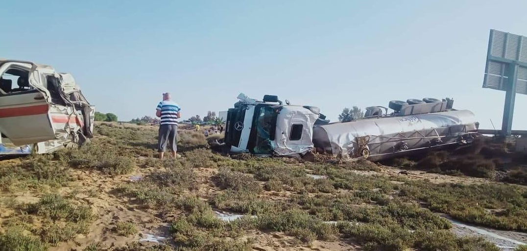 Kébili-Gabès : 8 morts après un choc entre un louage et un camion