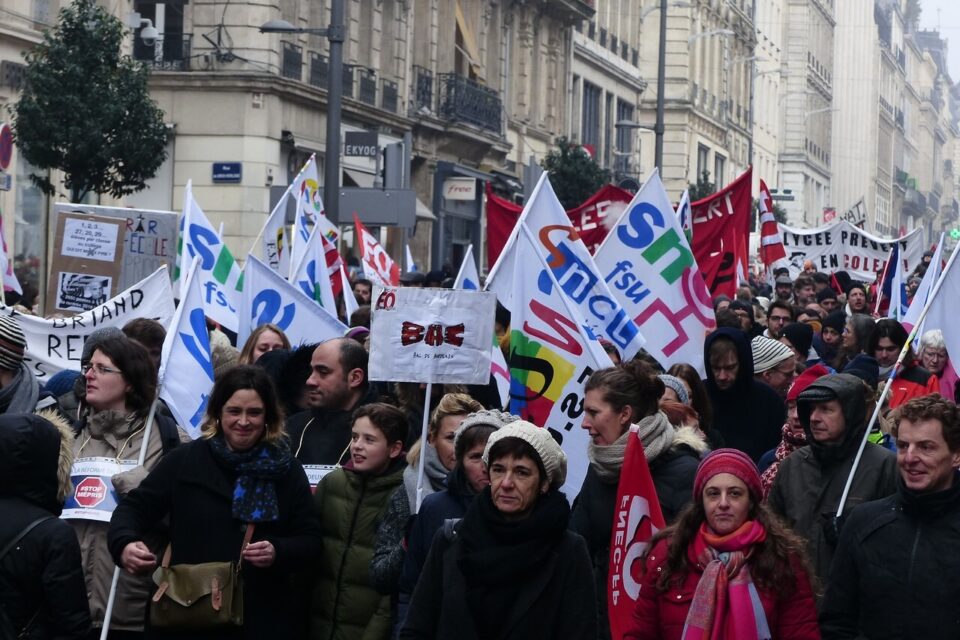 France : Les collèges et lycées paralysés, la plus grosse grève depuis 2022 en attendant les autres