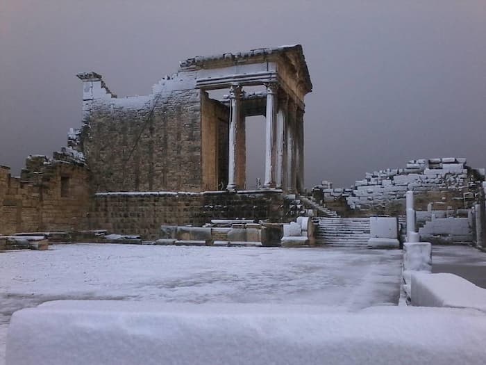 La météo du week end: Temps nuageux avec pluies éparses et chutes de neige sur les hauteurs