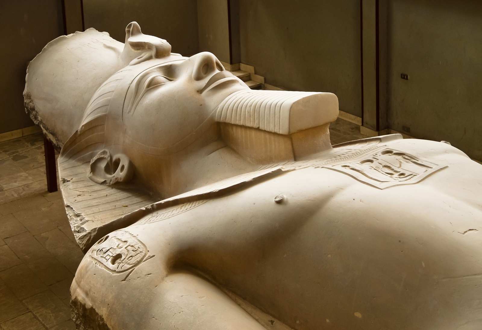 Insolite – Fragment perdu de Ramsès II retrouvé en Égypte après près d’un siècle