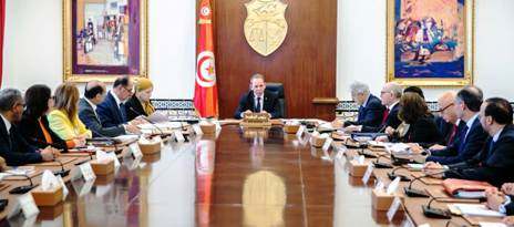 Tunisie – Le chef du gouvernement préside un conseil des ministres
