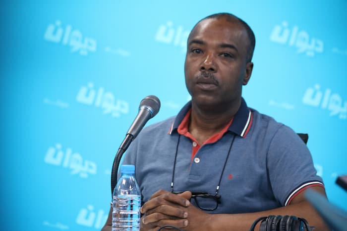Le SNJT dénonce des micro-agressions racistes envers le journaliste Khalifa Chouchène