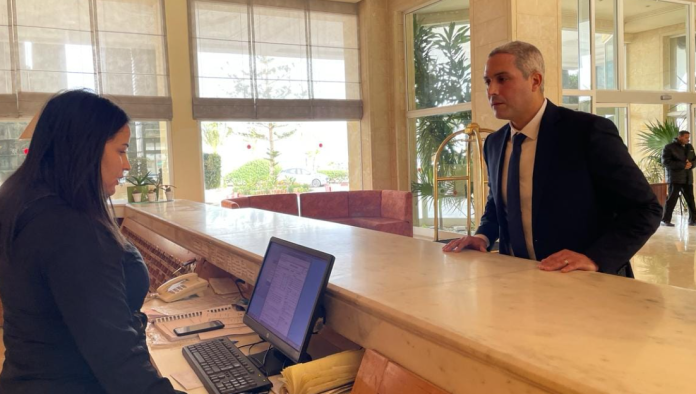 Le ministre du Tourisme veille au grain : il inspecte les hôtels de Hammamet