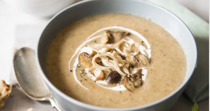 Velouté de Champignons: Une Soupe Savoureuse et Réconfortante