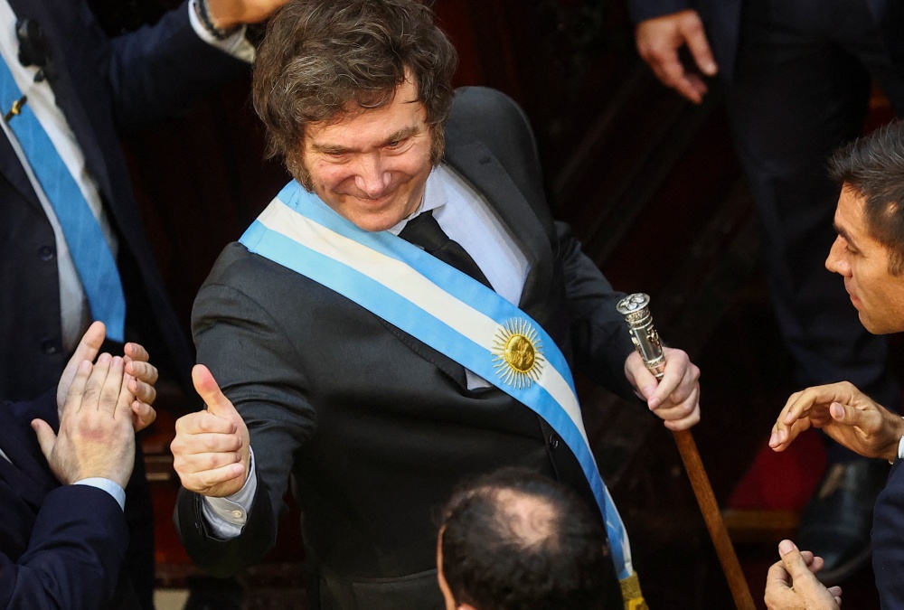 Argentite : le salaire du Président augmente de 48%, ce populiste est comme les politiciens qu’il vilipende