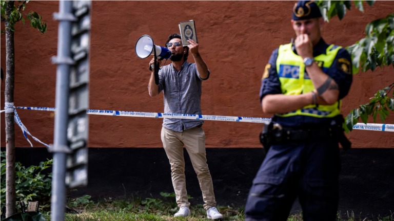 Suède : La descente aux enfers de Salwan Momika, il se crame comme il a cramé le Coran