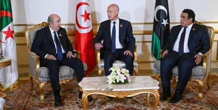 Tunisie – Départ des présidents algérien et libyen