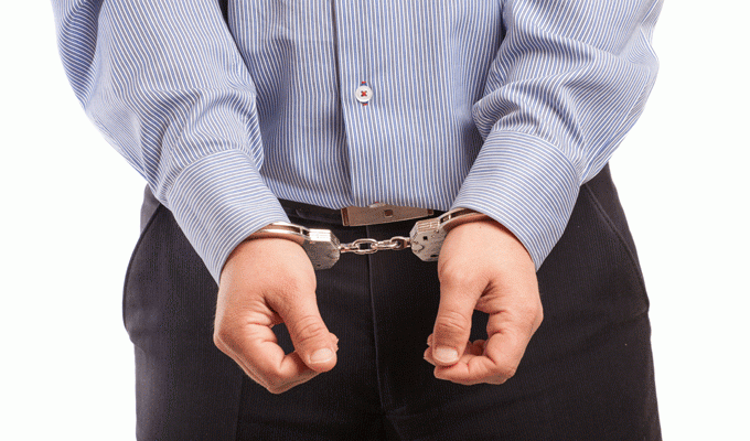 Un homme d’affaires et un ex-directeur de prison condamnés pour corruption en Tunisie