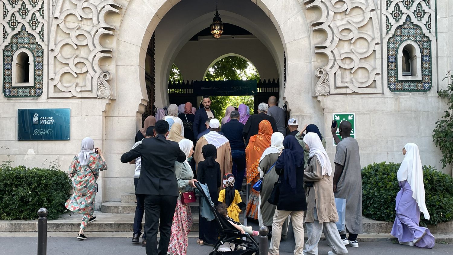 France : le Ramadan finit en queue de poisson, le CFCM fixe une date pour l’Aïd, la Mosquée de Paris voit les choses autrement
