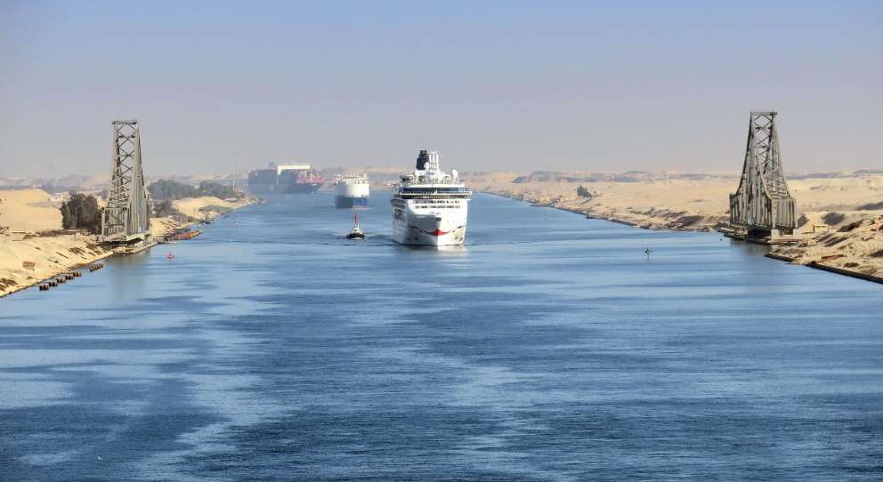Le canal de Suez s’attend à un chiffre d’affaires de 9 milliards $ malgré la crise en mer Rouge