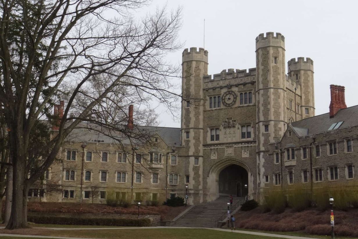 En signe de solidarité avec G-a-z-a, les étudiants de Princeton entament une grève de la faim