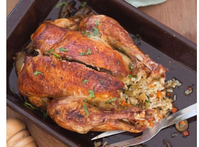 Poulet farci au riz : Recette savoureuse et facile