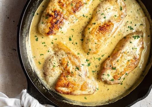 Poulet à la sauce Moutarde : Un plat savoureux et réconfortant