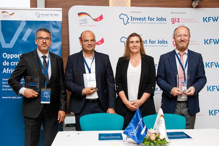 Signature de trois conventions de financement pour trois investissements cofinancés par la Facilité Investissement pour l’emploi