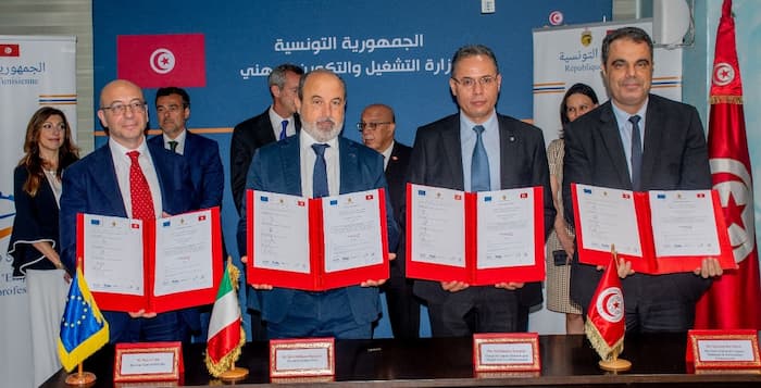 Tunisie – Italie: signature d’une convention pour 2000 contrats de travail dans le secteur du BTP