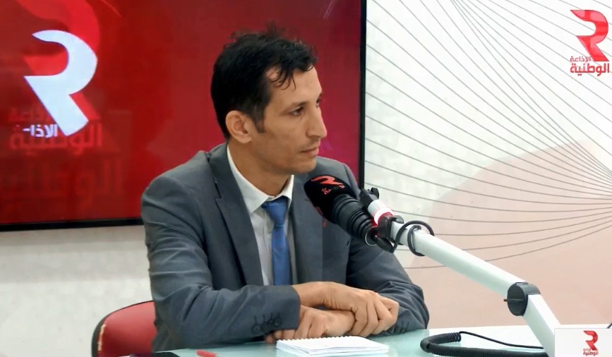 VIDEO-Excellent pour la réputation du pays : Le commandant Beltaïef “nettoie” l’aéroport de Tunis-Carthage
