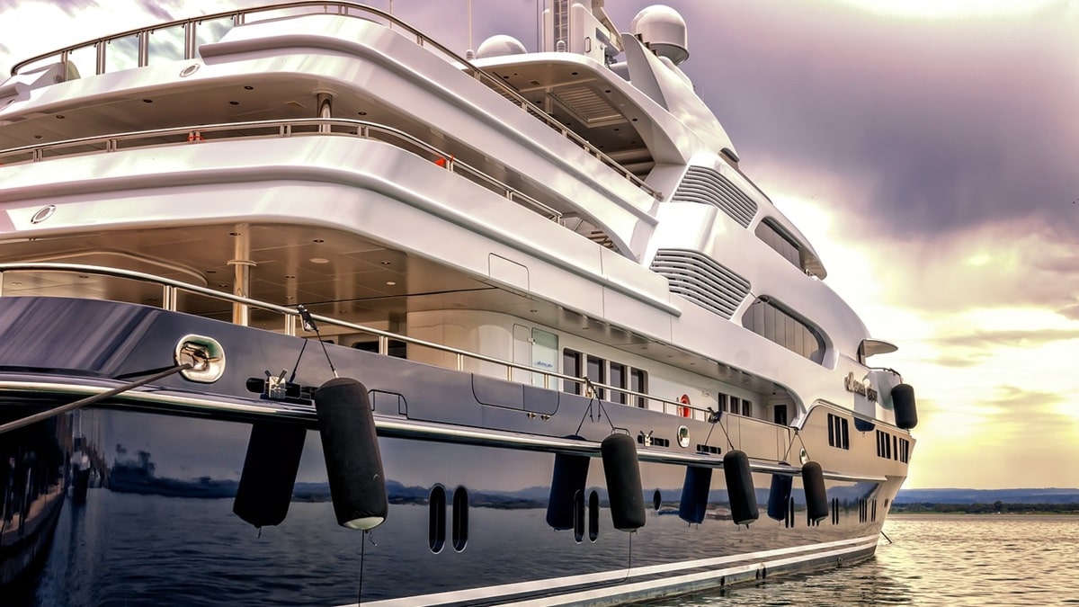 Algérie : Les génies algériens reviennent au bercail, Meddah produira sur place des yachts dont le plus cher du monde
