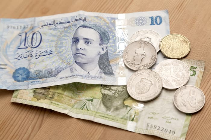 Le montant des billets et monnaies en circulation frôle les 24 milliards de dinars, un record