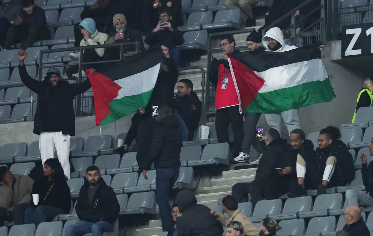 Faible affluence, incidents, sécurité et contexte tendu : retour sur le match France-Israël