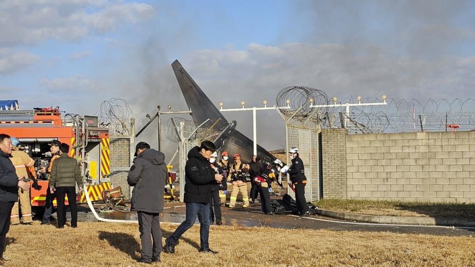 Le bilan du crash de l’avion sud-coréen passe à 167 morts au moins, 2 rescapés