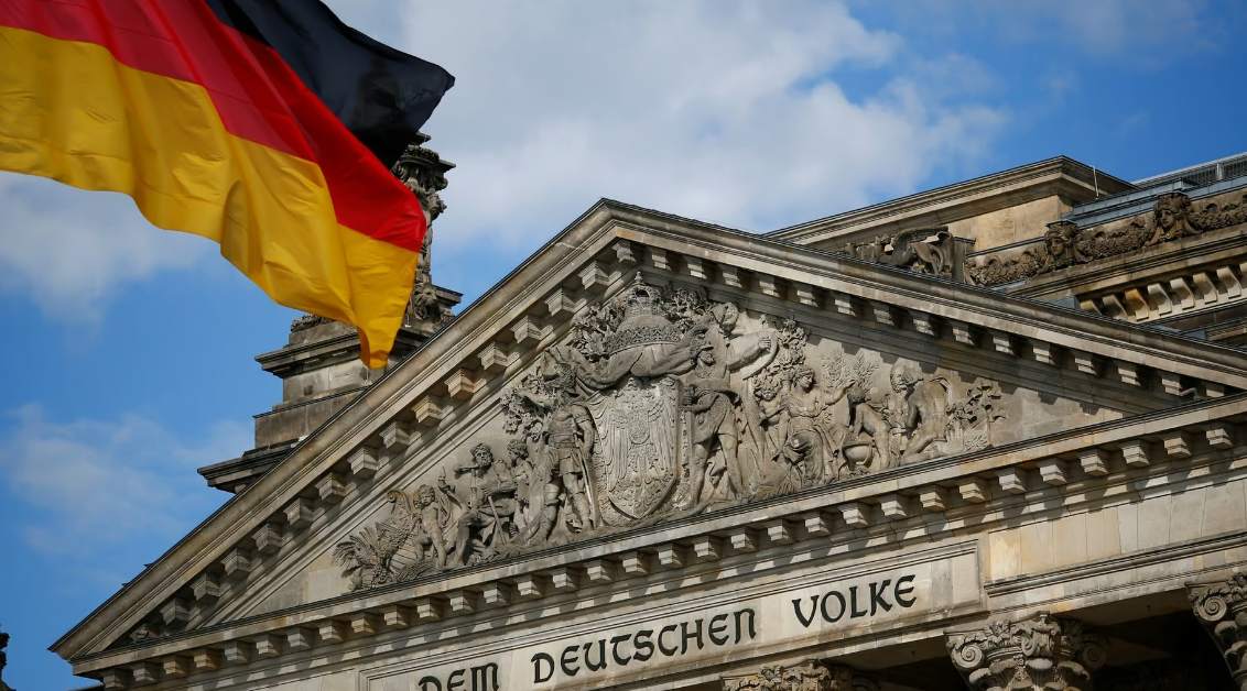 Agences bancaires en Allemagne : le président de Deutsche Bank alerte sur le futur