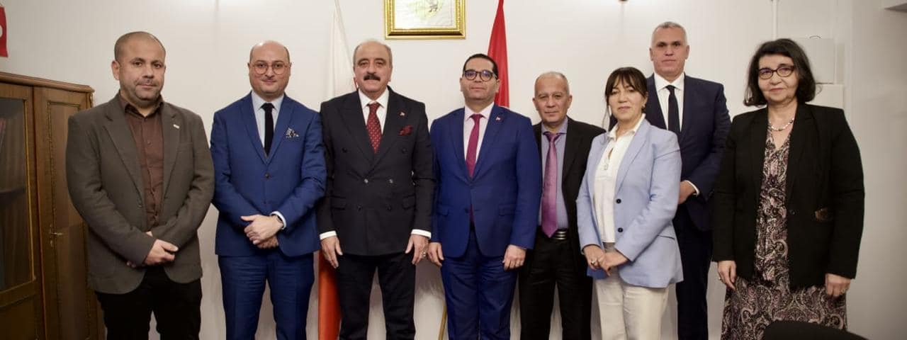 Promotion des produits tunisiens en Pologne: Rencontre entre le ministre des AE et les opérateurs touristiques