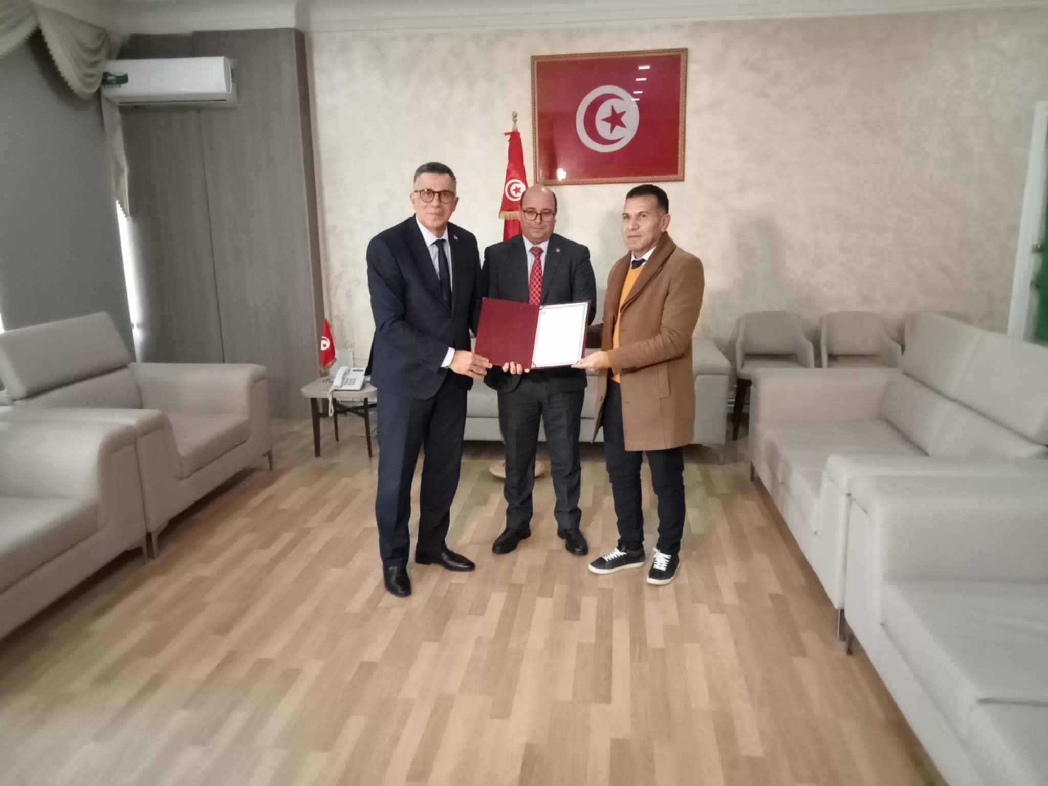 Le ministre des Domaines de l’Etat et des Affaires foncières en visite de travail dans le gouvernorat de Zaghouan