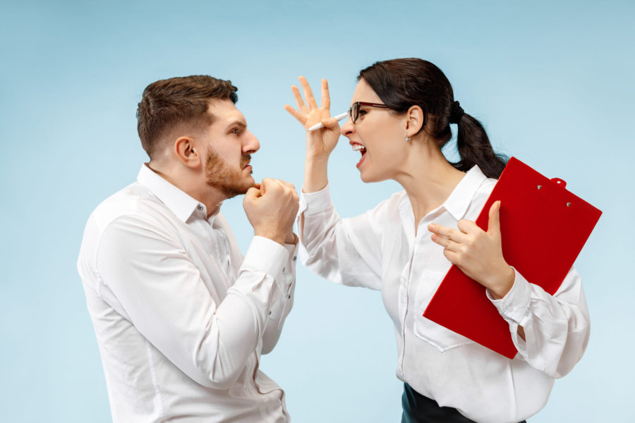 Psychologie : Identifier et désamorcer les provocations : 4 signes de conflit et 4 stratégies pour les gérer
