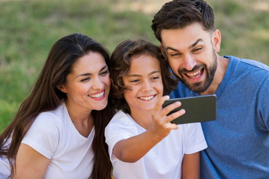 Psychologie : Quand trop d’amour devient un fardeau : ces blessures invisibles que les parents infligent à leurs enfants
