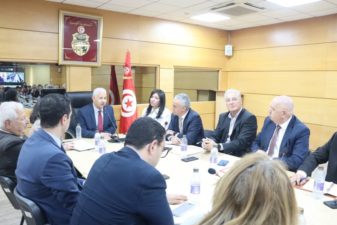 Tunisie : Le ministère du Commerce se penche sur l’impact des nouvelles taxes américaines