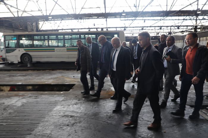 Le ministre du Transport en visite d’inspection au dépôt de la Transtu à la Charguia