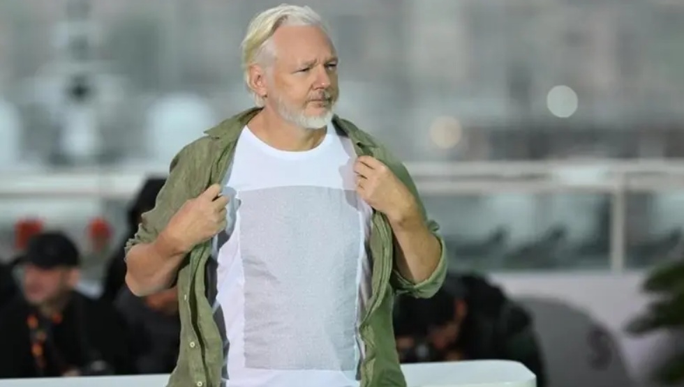 “Stop Israel” : Julian Assange met Gaza au centre des projecteurs à Cannes