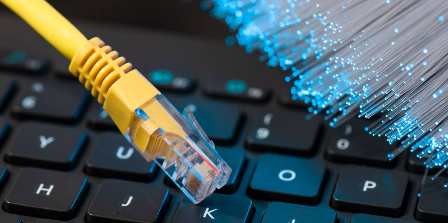 Tunisie – Plus de 3 500 établissements d’enseignement connectés au réseau de fibre optique à haut débit