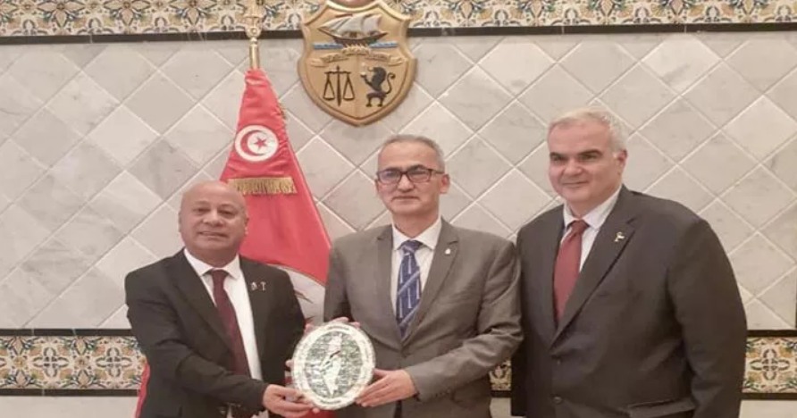 La Tunisie réaffirme son appui à la Palestine lors d’une rencontre avec un dirigeant de l’OLP