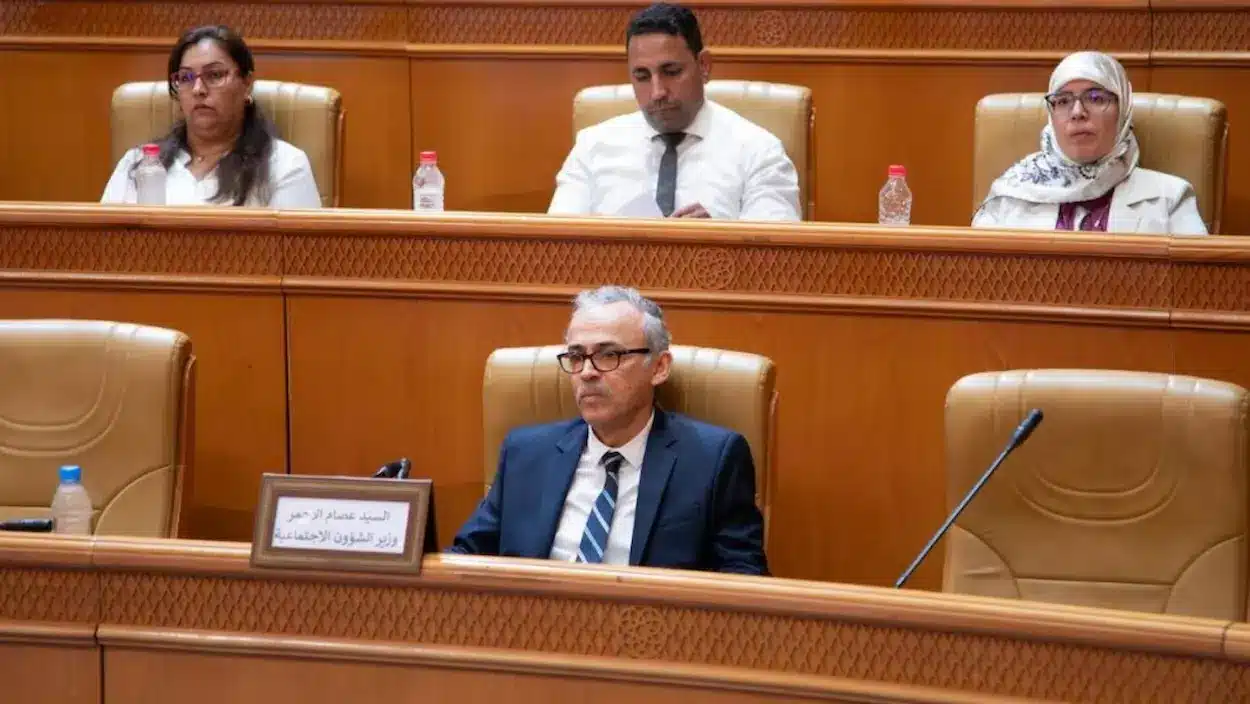Tunisie : Séance plénière de dialogue au conseil des régions avec le ministre des Affaires sociales