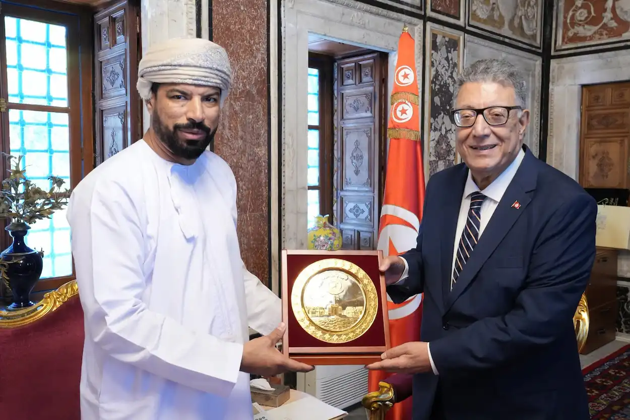 Tunisie–Oman : l’expertise parlementaire au cœur d’une visite au Bardo Tunisie–Oman : l’expertise parlementaire au cœur d’une visite au Bardo